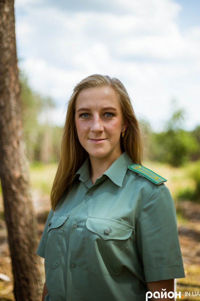 Службовий роман: у волинському лісі працює унікальна пара. ФОТО