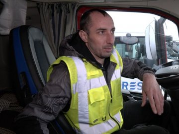 У черзі застрягли цистерни із пальним і гумвантажі: яка ситуація у пункті пропуску «Ягодин - Дорогуськ»