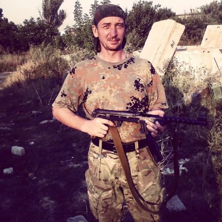 «Якби я лягла під машину, якою тато виїжджав на війну, це його рішення не змінило б», – донька загиблого айдарівця