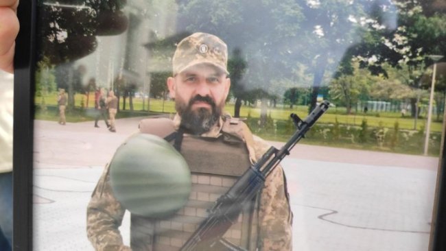 У Луцьку попрощалися з загиблим добровольцем Володимиром Матрунчиком. ВІДЕО