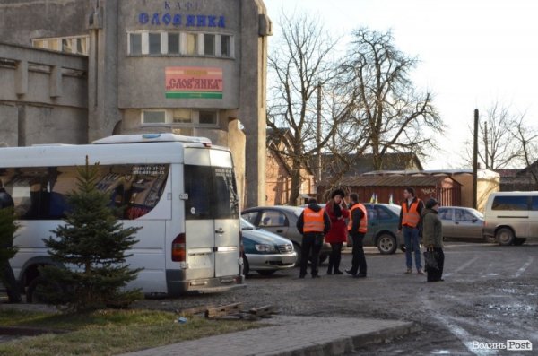 Автомайдан навідався до волинських нардепів. ФОТО. ВІДЕО