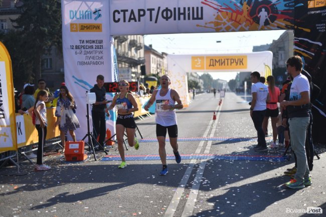 «Бойовий» настрій і віра в себе: як команда «КроШу» підкорювала шостий «Дмитрук Лучеськ Півмарафон». ФОТО*
