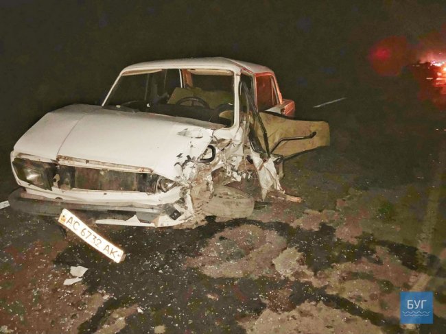 На Волині не розминулися дві автівки, постраждали люди. ФОТО