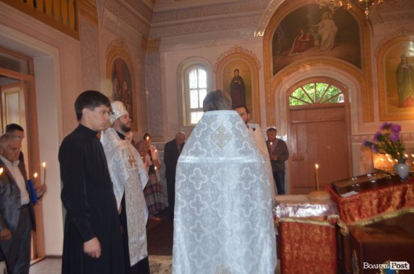 У Луцьку відслужили панахиду за померлими журналістами. ФОТО