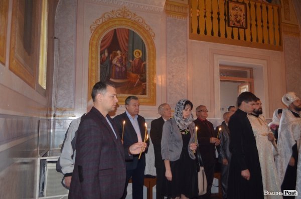 У Луцьку відслужили панахиду за померлими журналістами. ФОТО