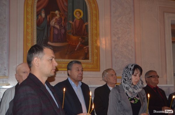 У Луцьку відслужили панахиду за померлими журналістами. ФОТО