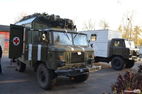 Луцький  госпіталь отримав реанімобіль для перевезення поранених. ФОТО