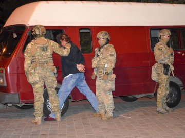 Під час затримання у Кривоша вилучили ще й холодну зброю