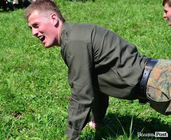 Дві сотні юнаків і дівчат «зникли» у волинських лісах на три дні. ФОТО. ВІДЕО