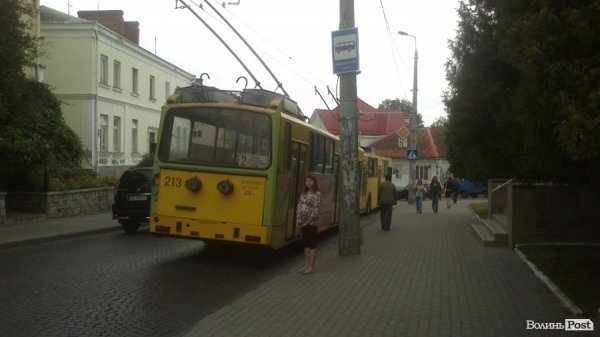 У центрі Луцька – величезний затор. ФОТО