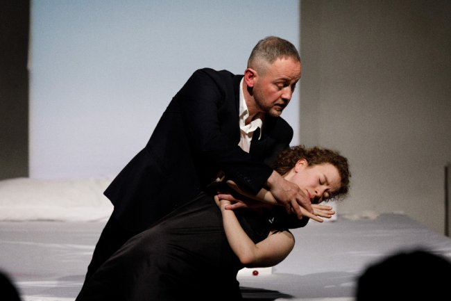 Які вистави в Луцьку можна буде побачити за «ковідну тисячу» у театрі «Гармидер»