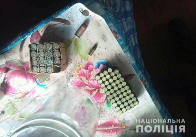 У волинян поліція вилучила зброю та набої. ФОТО