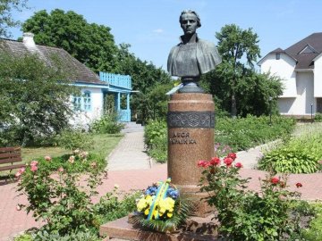 Луцьк готується до ювілею  – 150-ї річниці з дня народження Лесі Українки. ВІДЕО