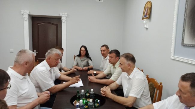 У Луцькій райраді переймали досвід управління майном та фінансами представники Рівненщини