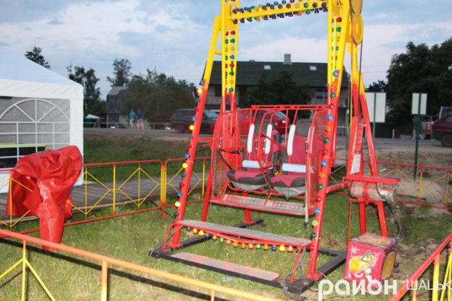 Літо на Світязі: для дітей відкрили парк атракціонів