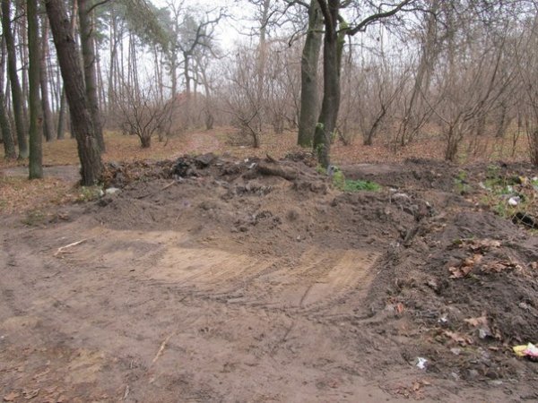 Під Ківерцями «ліквідували» сміттєзвалища, засипавши їх землею. ФОТО