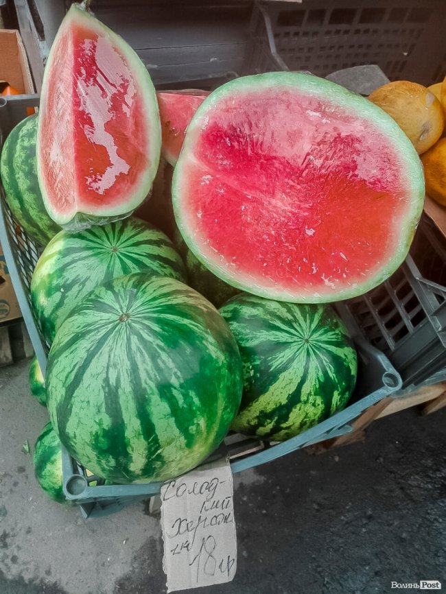 Від і до: скільки у Луцьку коштують кавуни і дині