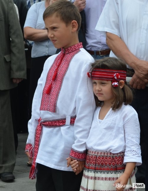 Луцьк вийшов на віче - захищати мову. ФОТО