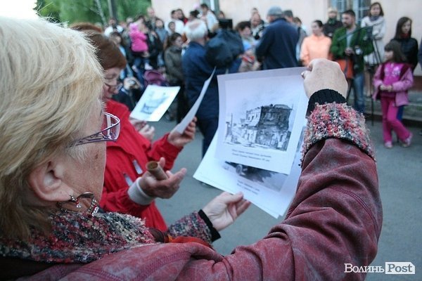 Луцьк відкрив туристичний сезон незвичною екскурсією. ФОТО