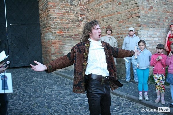 Луцьк відкрив туристичний сезон незвичною екскурсією. ФОТО