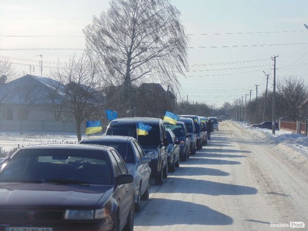 Як волинські автомайданівці пікетували маєтки регіоналів. ФОТО. ВІДЕО