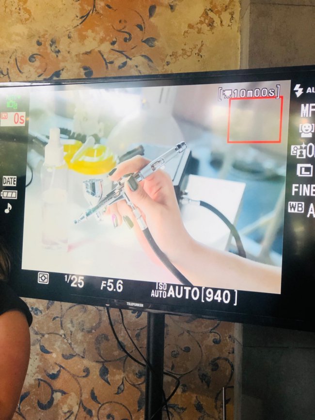 Як розкрутити Іnstagram і «напиляти» на відпочинок на островах: у Луцьку – масштабний захід для майстрів манікюру*