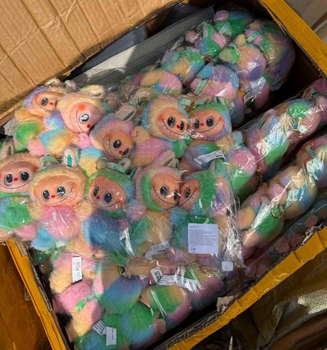 На Закарпатті вилучили партію контрафактних іграшок, які везли волинському підприємцю