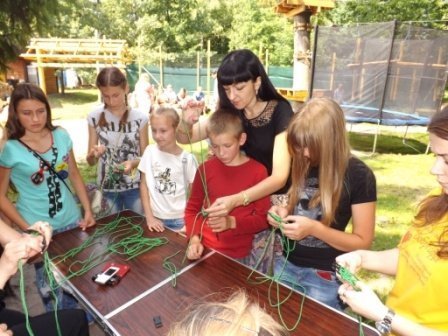 Для соціально незахищених дітей у Луцьку влаштували забави та тренінги. ФОТО