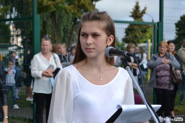 Благодійно, красиво, урочисто: як відсвяткували старт навчання у ліцеї Ковеля. ФОТО