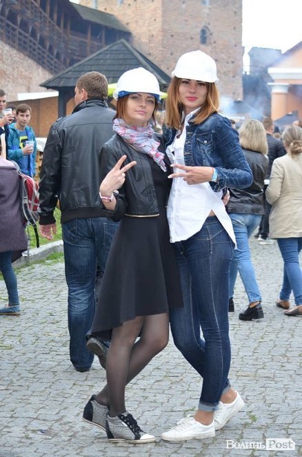 FOOD FEST STYLE. Варіації кед та шкірянок