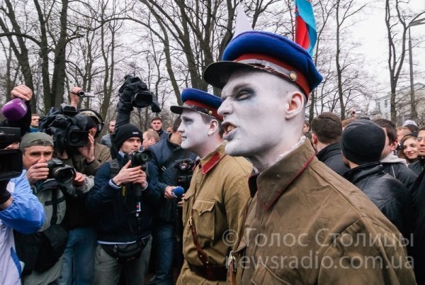 У Києві на виставку про УПА прийшли мертві енкаведисти. ФОТО. ВІДЕО