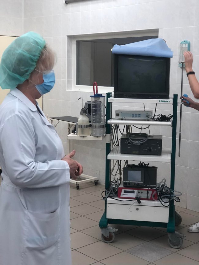 Благодійники подарували луцькій лікарні атроскопічне обладнання