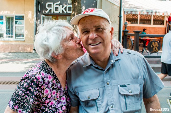 Щиро та чуттєво: День поцілунку у Луцьку. ФОТО
