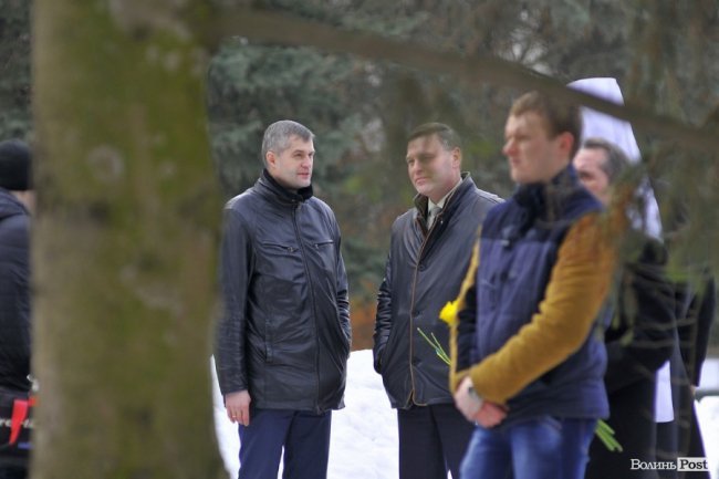 Сотні лучан вшанували пам’ять Героїв Небесної Сотні