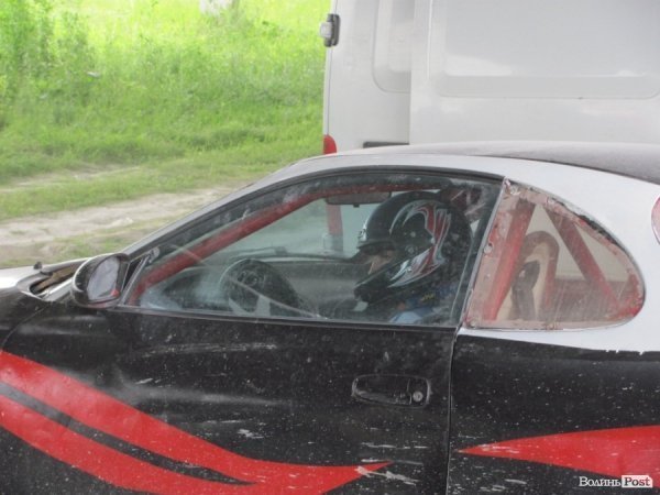 Під Луцьком змагалися автогонщики. ФОТО 