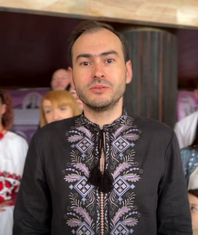 «Це наш прапор, тільки на полотні»: луцькі театрали зняли щемливе відео до Дня вишиванки