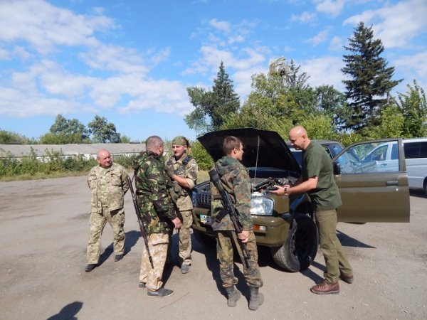 Делегація з Луцька відвідала лучан та волинян, які служать в зоні АТО. ФОТО