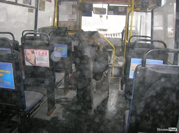 У Луцьку горіла маршрутка. ФОТО