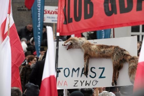 У Варшаві вийшли на мітинг десятки тисяч прихильників влади. ФОТО