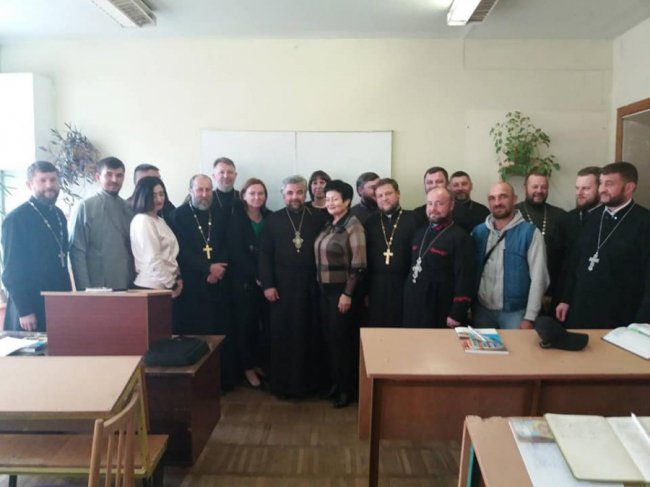 Капеланів та медиків з Волині навчили психологічним прийомам