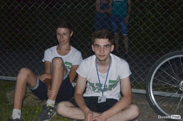 Луцькі кіномани дивилися фільм під зорями. ФОТО 