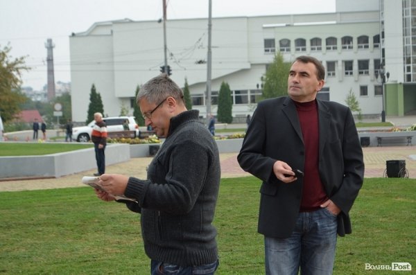 Янукович в Луцьку: опозиція мітингує. ФОТО