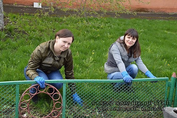 Луцькі поліцейські вийшли на толоку. ФОТО