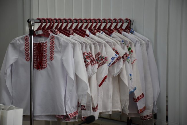 У Луцьку діти-сироти отримали подарунки. ФОТО 