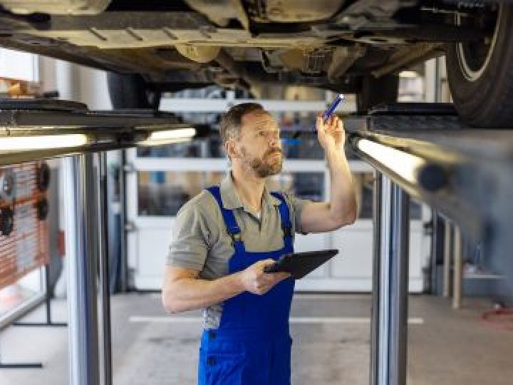 Обов’язковий техогляд для всіх авто: Мінрозвитку розкрило, що зміниться в Україні цього року