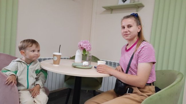 Донька військовослужбовця відкрила кав'ярню-кондитерську у Луцьку. ВІДЕО