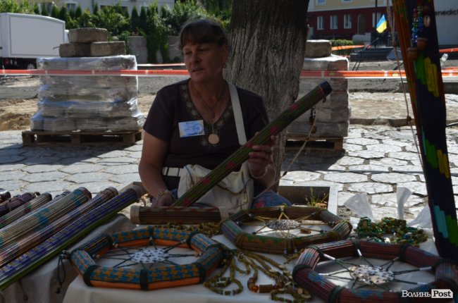 Ярмарок на «Лесі»: що особливого лучанам пропонують купити у національне свято. ФОТО