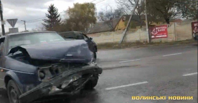 На трасі у Рованцях – аварія. ФОТО