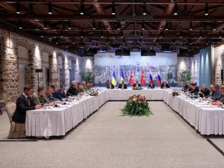 NYT дізналося зміст документа з баченням перемир'я, який Умєров передав Мединському