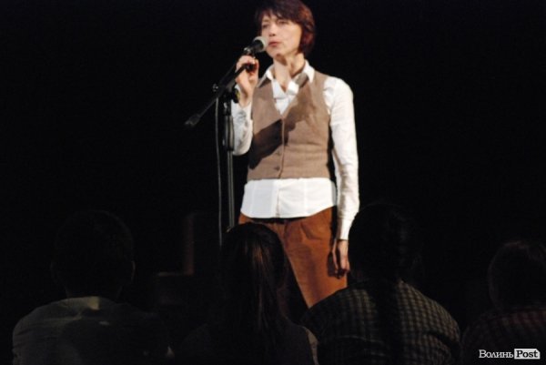 У Луцьку показали танцювальний перформенс «Дім». ФОТО